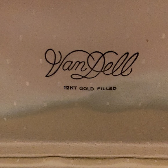 Van Dell 12KT Gold Filled necklace and earrings - Picture 2 of 11